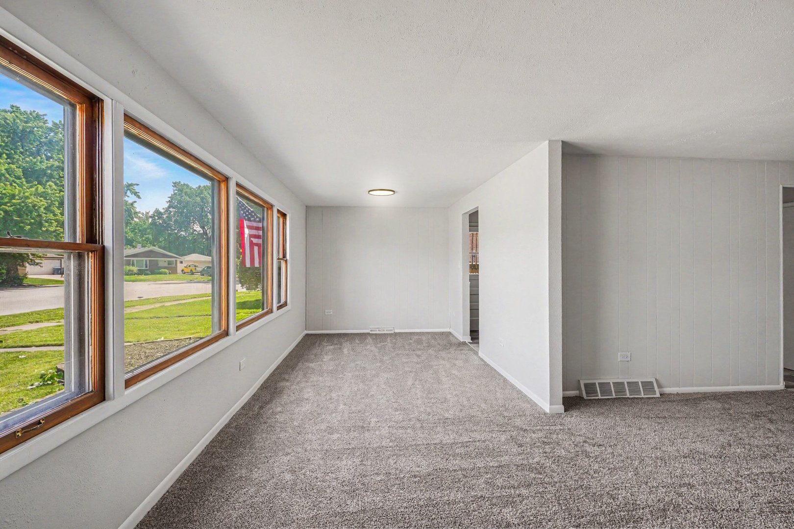 3619 W 121st Place