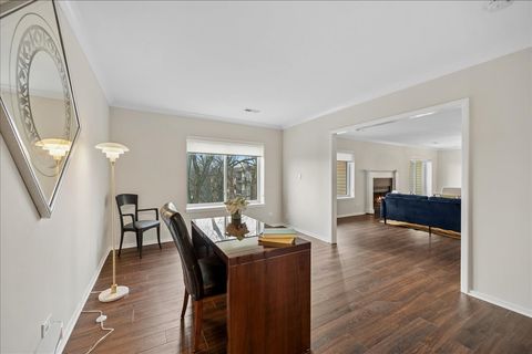 Tiny photo for 3030 Pheasant Creek Drive #402, Northbrook, IL 60062 (MLS # 12583042)