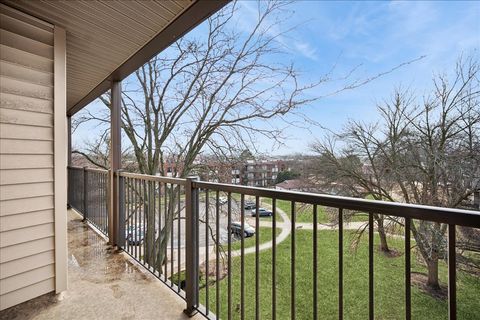 Tiny photo for 3030 Pheasant Creek Drive #402, Northbrook, IL 60062 (MLS # 12583042)