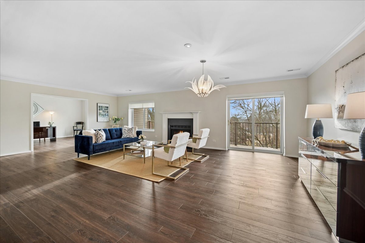 3030 Pheasant Creek Drive 402