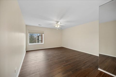 Tiny photo for 3030 Pheasant Creek Drive #402, Northbrook, IL 60062 (MLS # 12583042)