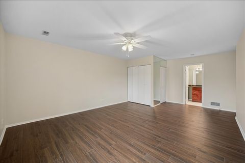 Tiny photo for 3030 Pheasant Creek Drive #402, Northbrook, IL 60062 (MLS # 12583042)