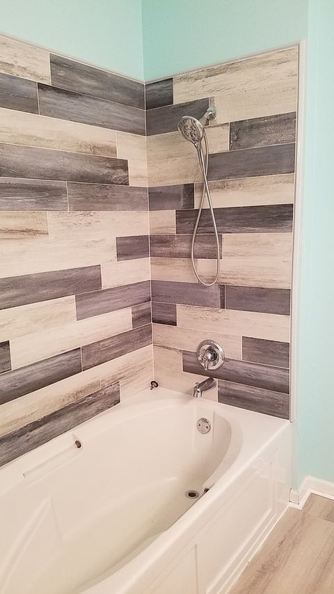 Tiny photo for 950 W Leland Avenue #305, Chicago, IL 60640 (MLS # 12613795)