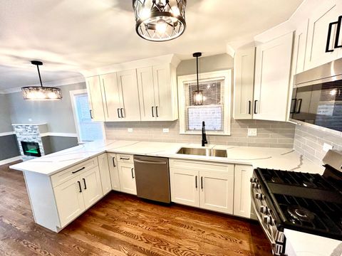 Tiny photo for 12613 S Michigan Avenue, Chicago, IL 60628 (MLS # 12507108)