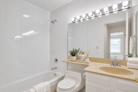 Tiny photo for 5501 Carriageway Drive #313A, Rolling Meadows, IL 60008 (MLS # 12758514)
