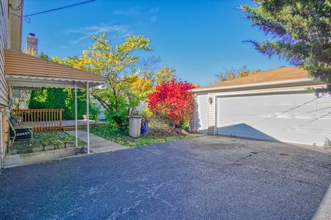 Tiny photo for 251 W Armitage Avenue, Elmhurst, IL 60126 (MLS # 12523828)