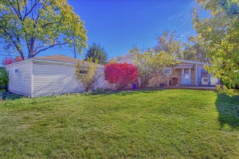 Tiny photo for 251 W Armitage Avenue, Elmhurst, IL 60126 (MLS # 12523828)