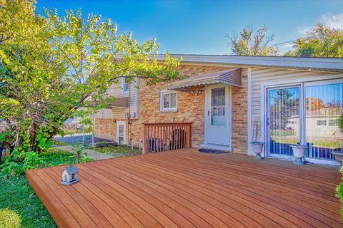 Tiny photo for 251 W Armitage Avenue, Elmhurst, IL 60126 (MLS # 12523828)