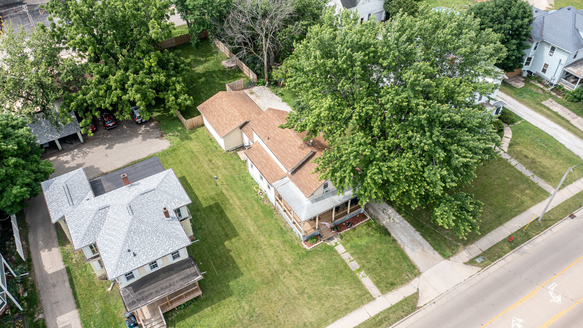 112 E Peru Street