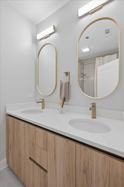 Tiny photo for 4537 N Clark Street #3C, Chicago, IL 60640 (MLS # 12699231)