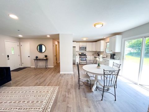 Tiny photo for 4720 Lincliff Drive, Rockford, IL 61109 (MLS # 12590326)