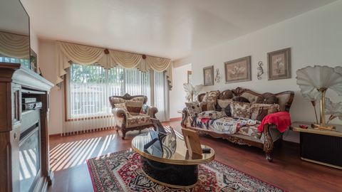 Tiny photo for 11548 S Avenue G, Chicago, IL 60617 (MLS # 12521331)