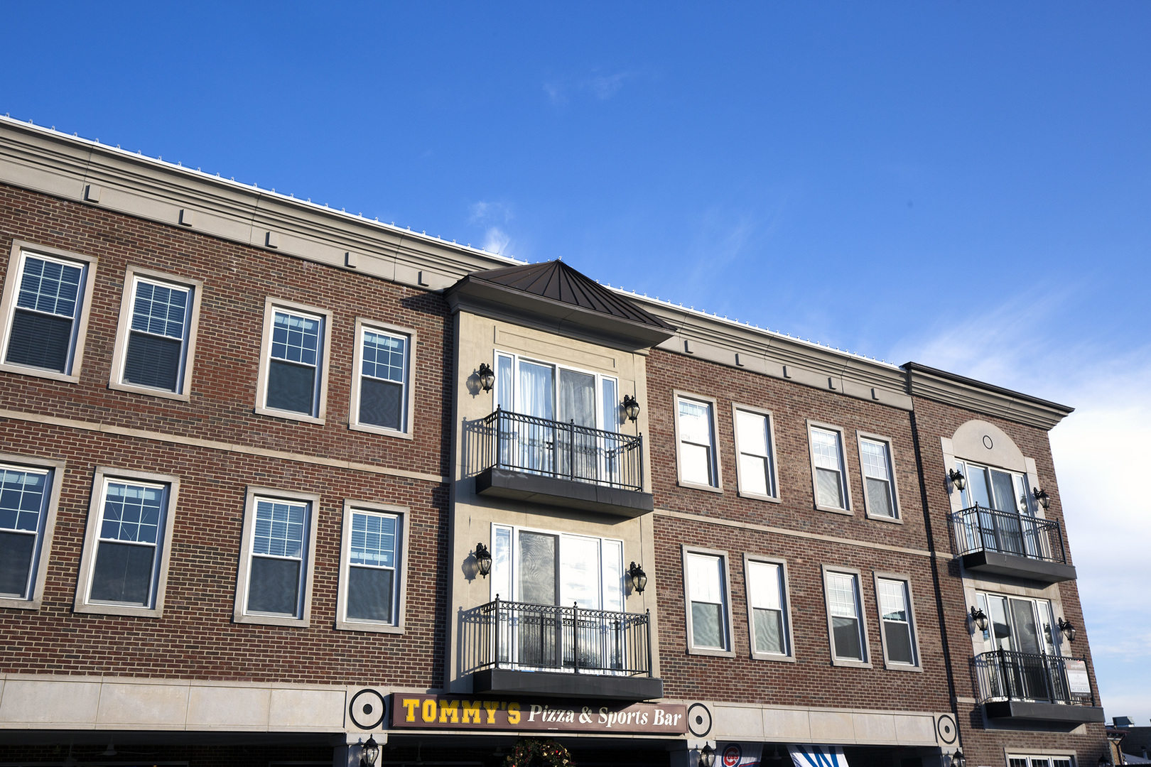 View Libertyville, IL 60048 condo