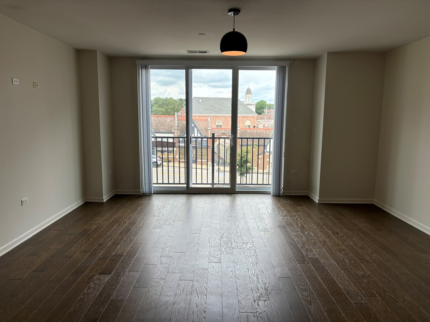 Photo 5 of 24 of 115 Lake Street 217 condo