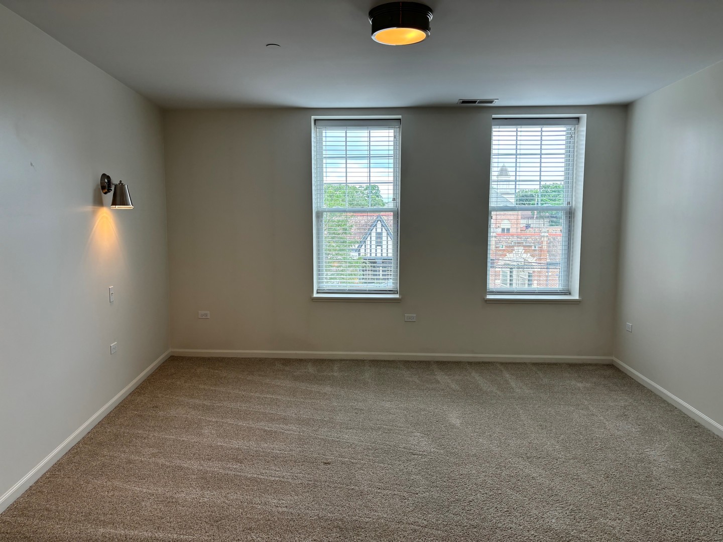 Photo 11 of 24 of 115 Lake Street 217 condo