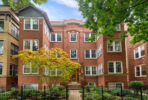 Photo of 1321 W Winnemac Avenue #2E, Chicago, IL 60640 (MLS # 12766694)