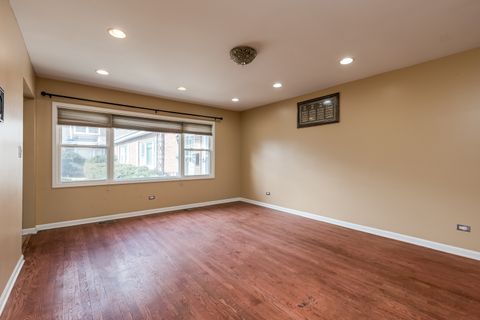 Tiny photo for 2612 W Pratt Boulevard, Chicago, IL 60645 (MLS # 12577831)