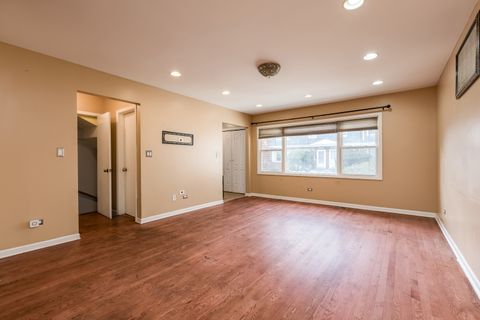 Tiny photo for 2612 W Pratt Boulevard, Chicago, IL 60645 (MLS # 12577831)