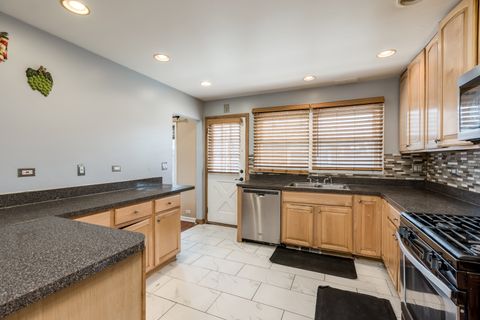 Tiny photo for 2612 W Pratt Boulevard, Chicago, IL 60645 (MLS # 12577831)