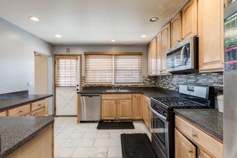 Tiny photo for 2612 W Pratt Boulevard, Chicago, IL 60645 (MLS # 12577831)