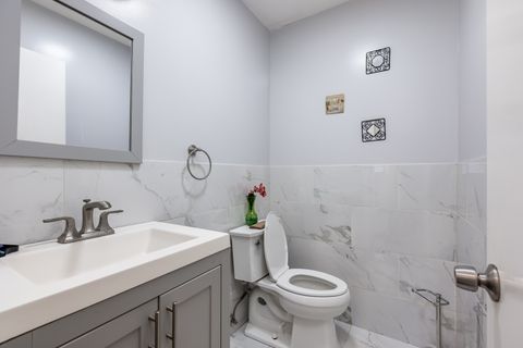 Tiny photo for 2612 W Pratt Boulevard, Chicago, IL 60645 (MLS # 12577831)