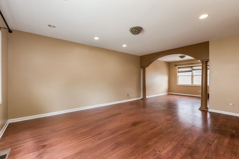 Tiny photo for 2612 W Pratt Boulevard, Chicago, IL 60645 (MLS # 12577831)