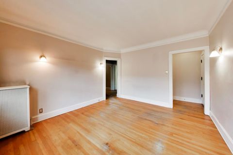 Tiny photo for 730 Hinman Avenue #3W, Evanston, IL 60202 (MLS # 12696839)