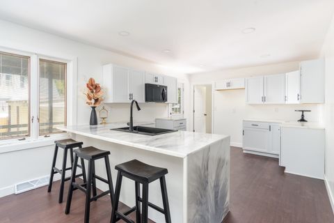 Tiny photo for 1110 5th Street, Mendota, IL 61342 (MLS # 12486254)