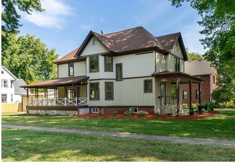 Photo of 1110 5th Street, Mendota, IL 61342 (MLS # 12486254)