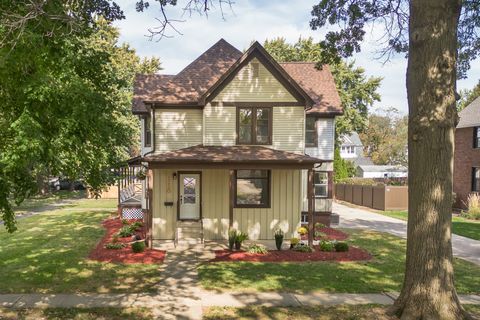 Tiny photo for 1110 5th Street, Mendota, IL 61342 (MLS # 12486254)