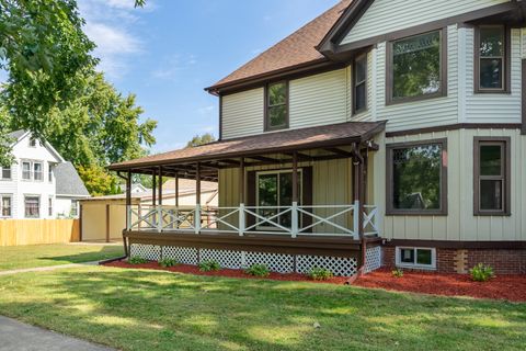 Tiny photo for 1110 5th Street, Mendota, IL 61342 (MLS # 12486254)