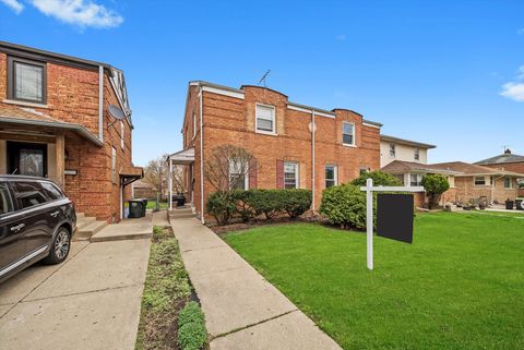 Photo of 429 Geneva Avenue, Bellwood, IL 60104 (MLS # 12560295)