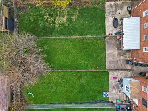 Tiny photo for 429 Geneva Avenue, Bellwood, IL 60104 (MLS # 12560295)