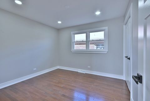 Tiny photo for 5435 N Mobile Avenue, Chicago, IL 60630 (MLS # 12598161)
