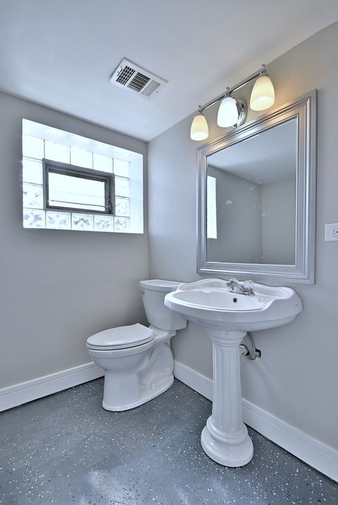 Tiny photo for 5435 N Mobile Avenue, Chicago, IL 60630 (MLS # 12598161)