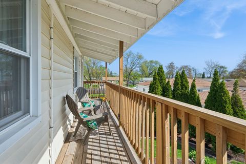 Tiny photo for 815 Cumberland Street, Hoffman Estates, IL 60169 (MLS # 12627313)
