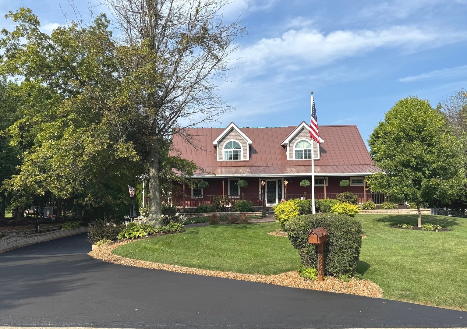 2220 Sunset View Lane