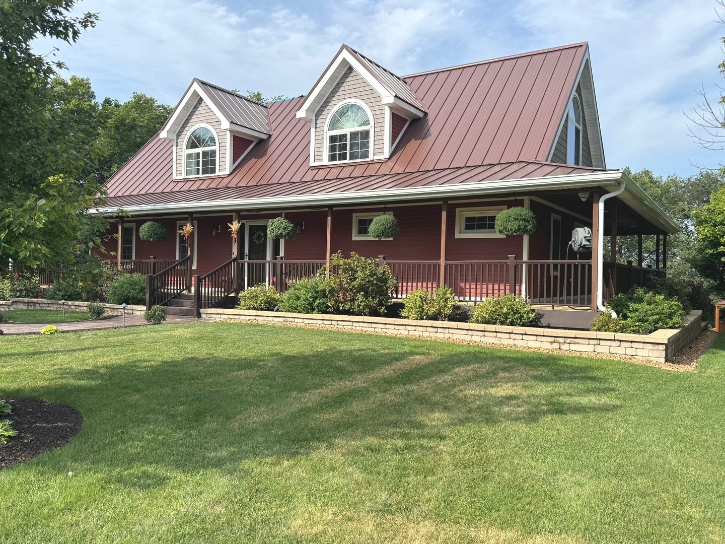 2220 Sunset View Lane