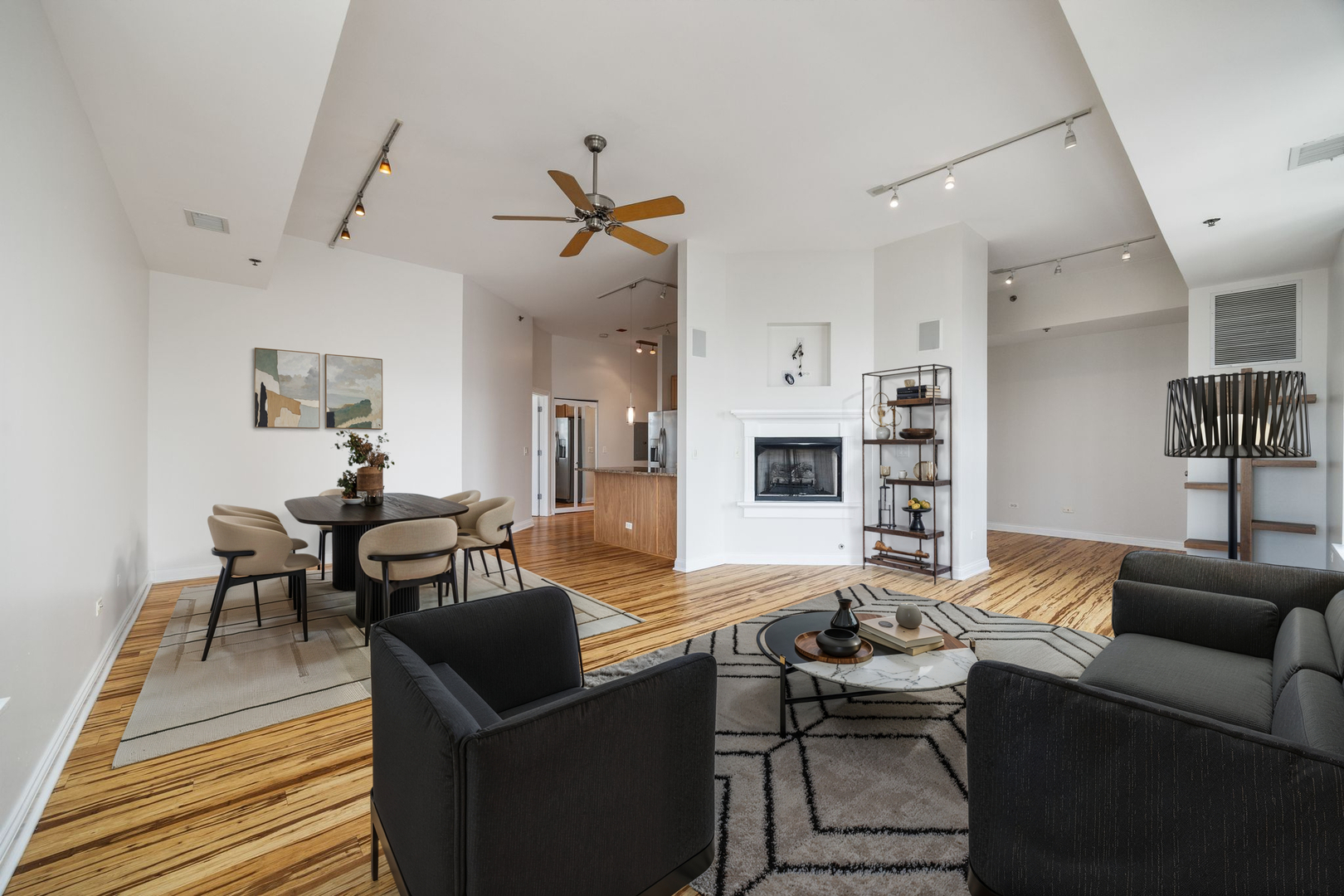 230 W Division Street 1201