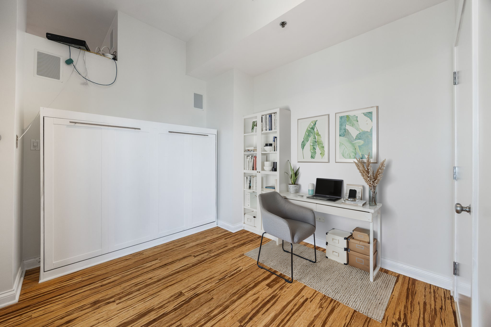 230 W Division Street 1201