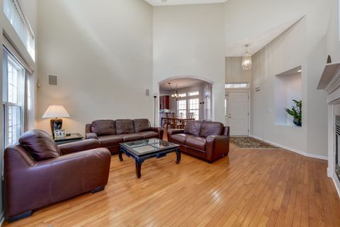 Tiny photo for 1713 Astor Avenue, Oakbrook Terrace, IL 60181 (MLS # 12625023)