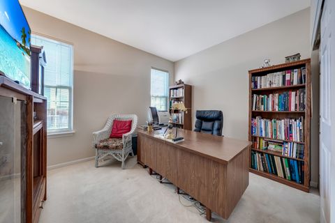 Tiny photo for 1713 Astor Avenue, Oakbrook Terrace, IL 60181 (MLS # 12625023)