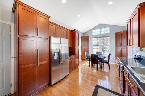 Tiny photo for 1713 Astor Avenue, Oakbrook Terrace, IL 60181 (MLS # 12625023)