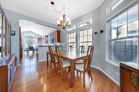 Tiny photo for 1713 Astor Avenue, Oakbrook Terrace, IL 60181 (MLS # 12625023)