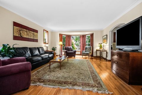 Tiny photo for 5706 N Mozart Street, Chicago, IL 60659 (MLS # 12528774)