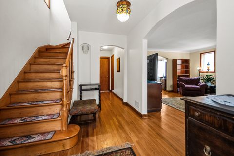 Tiny photo for 5706 N Mozart Street, Chicago, IL 60659 (MLS # 12528774)