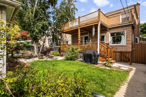 Tiny photo for 5706 N Mozart Street, Chicago, IL 60659 (MLS # 12528774)