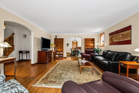 Tiny photo for 5706 N Mozart Street, Chicago, IL 60659 (MLS # 12528774)