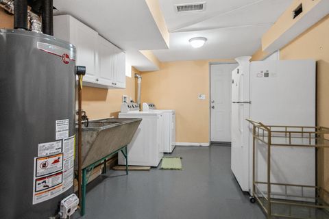 Tiny photo for 5706 N Mozart Street, Chicago, IL 60659 (MLS # 12528774)