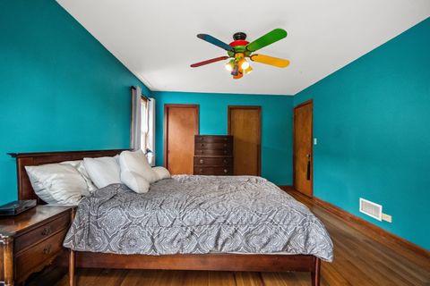 Tiny photo for 5706 N Mozart Street, Chicago, IL 60659 (MLS # 12528774)